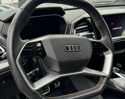 Ауди Q4 e-tron, объемом двигателя 0 л и пробегом 25 тыс. км за 26500 $, фото 22 на Automoto.ua