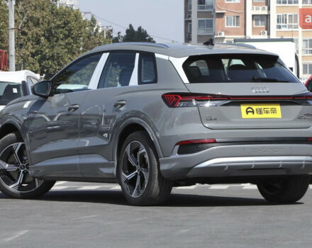 купить новое авто Ауди Q4 e-tron 2023 года от официального дилера Global Electric Ауди фото