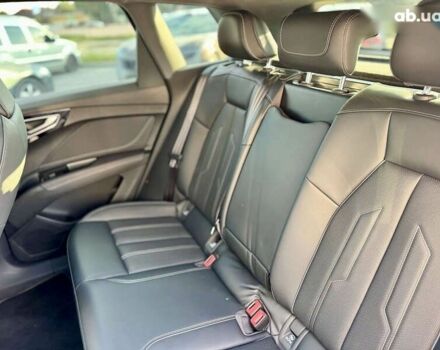 Ауди Q4 e-tron, объемом двигателя 0 л и пробегом 10 тыс. км за 30750 $, фото 8 на Automoto.ua
