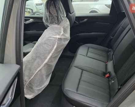 купити нове авто Ауді Q4 e-tron 2025 року від офіційного дилера E-SKM Одеса Ауді фото