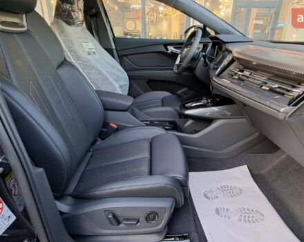 купить новое авто Ауди Q4 e-tron 2025 года от официального дилера E-SKM Позняки Ауди фото