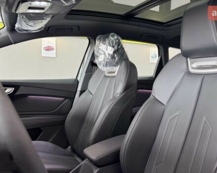купить новое авто Ауди Q4 e-tron 2025 года от официального дилера Максим Путрівка Ауди фото