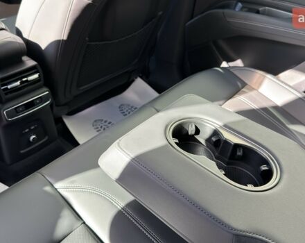 купить новое авто Ауди Q4 e-tron 2025 года от официального дилера E-SKM ZOO Ауди фото