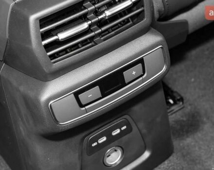 купить новое авто Ауди Q4 e-tron 2025 года от официального дилера Константин Альперович Ауди фото