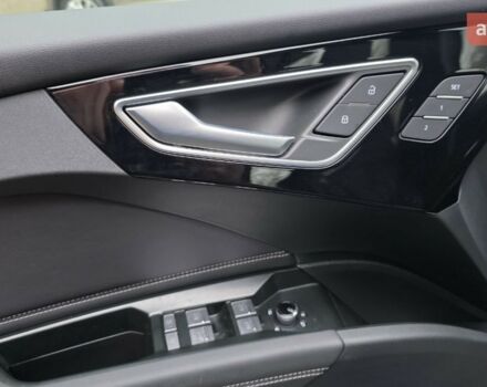купити нове авто Ауді Q4 e-tron 2025 року від офіційного дилера E-SKM Одеса Ауді фото