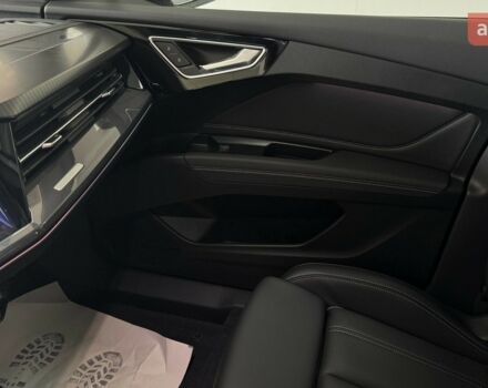 купить новое авто Ауди Q4 e-tron 2025 года от официального дилера E-SKM Ауди фото