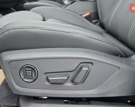 купить новое авто Ауди Q4 e-tron 2025 года от официального дилера Максим Путрівка Ауди фото