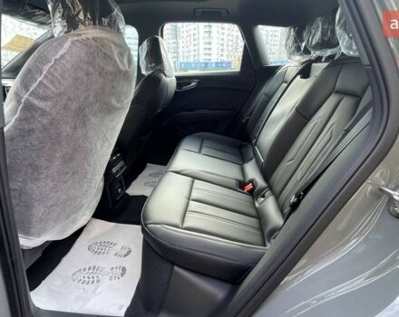 купить новое авто Ауди Q4 e-tron 2025 года от официального дилера E-SKM Позняки Ауди фото