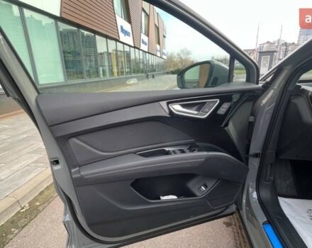 купить новое авто Ауди Q4 e-tron 2025 года от официального дилера E-SKM Позняки Ауди фото