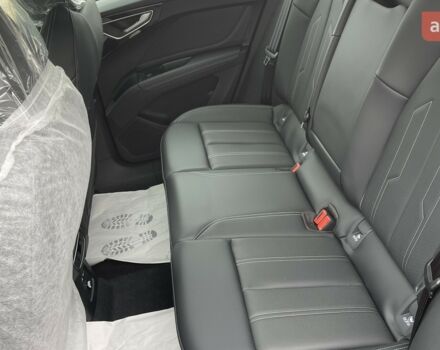 купити нове авто Ауді Q4 e-tron 2025 року від офіційного дилера Максим Путрівка Ауді фото