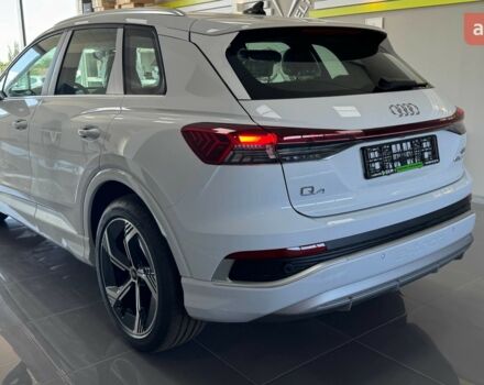 купить новое авто Ауди Q4 e-tron 2025 года от официального дилера E-SKM Ауди фото