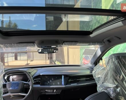 купить новое авто Ауди Q4 e-tron 2025 года от официального дилера E-SKM ZOO Ауди фото