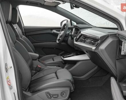 купить новое авто Ауди Q4 e-tron 2025 года от официального дилера Константин Альперович Ауди фото