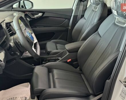 купить новое авто Ауди Q4 e-tron 2025 года от официального дилера E-SKM Ауди фото