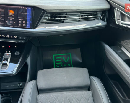 купить новое авто Ауди Q4 e-tron 2025 года от официального дилера Володимир Олександрович Ауди фото