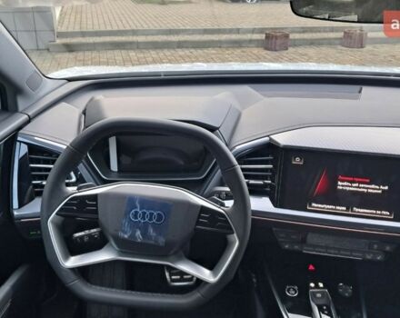 купить новое авто Ауди Q4 e-tron 2025 года от официального дилера Макс Ауди фото