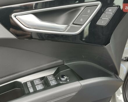 купити нове авто Ауді Q4 e-tron 2025 року від офіційного дилера Максим Путрівка Ауді фото