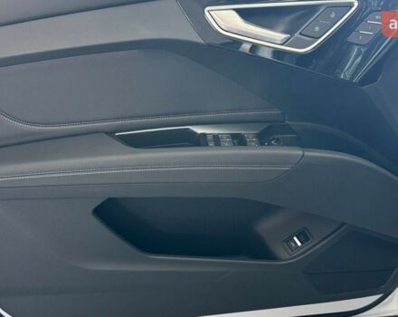 купить новое авто Ауди Q4 e-tron 2025 года от официального дилера E-SKM Ауди фото