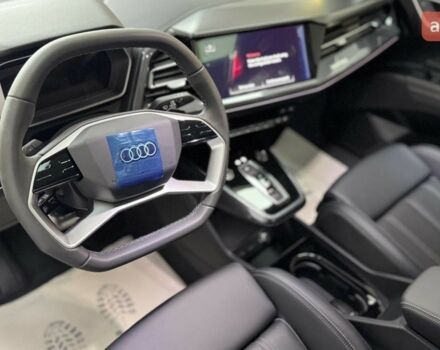 купить новое авто Ауди Q4 e-tron 2025 года от официального дилера Максим Путрівка Ауди фото