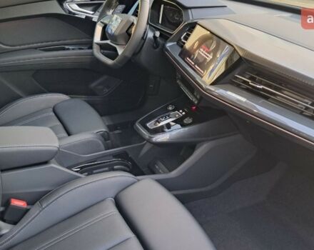 купить новое авто Ауди Q4 e-tron 2025 года от официального дилера Макс Ауди фото