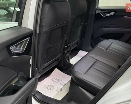 купить новое авто Ауди Q4 e-tron 2025 года от официального дилера Олег Львів Ауди фото