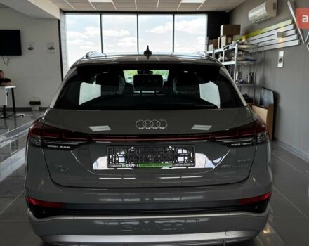 купить новое авто Ауди Q4 e-tron 2025 года от официального дилера E-SKM ZOO Ауди фото
