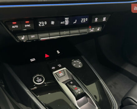 купить новое авто Ауди Q4 e-tron 2025 года от официального дилера Aleksei Ауди фото