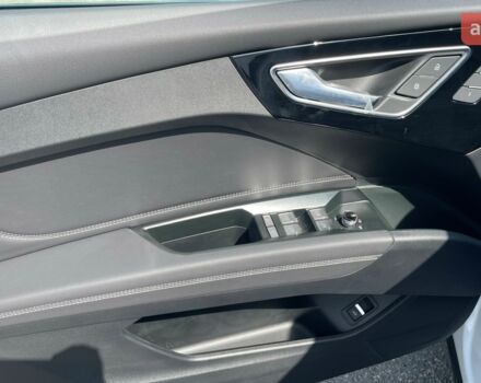 купить новое авто Ауди Q4 e-tron 2025 года от официального дилера VOLT AUTO Ауди фото
