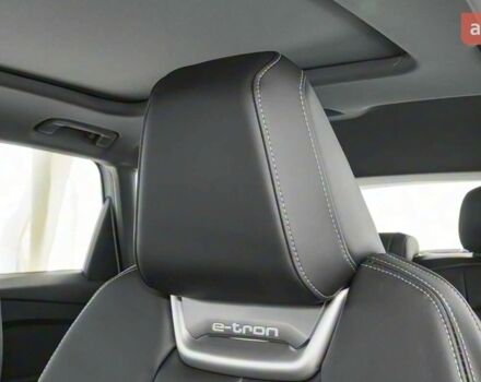 купити нове авто Ауді Q4 e-tron 2025 року від офіційного дилера Олександр Хіміч Ауді фото