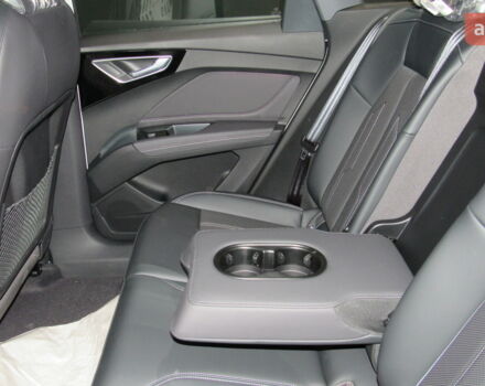 купить новое авто Ауди Q4 e-tron 2025 года от официального дилера Автоцентр AUTO.RIA Ауди фото