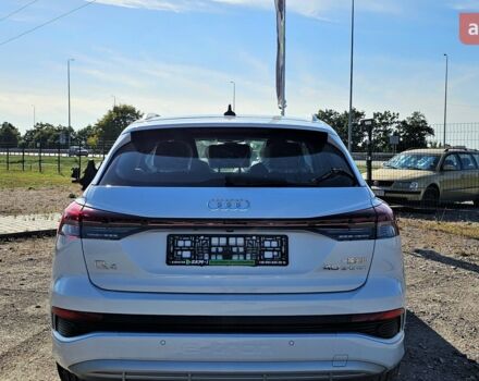 купить новое авто Ауди Q4 e-tron 2025 года от официального дилера Максим Путрівка Ауди фото