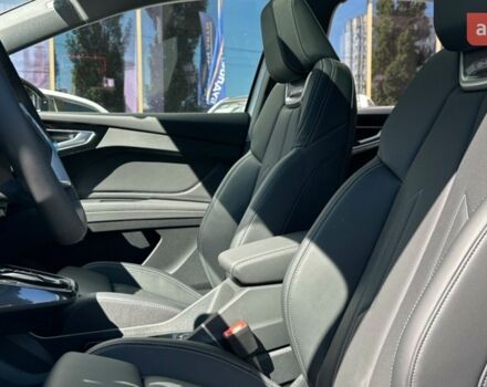 купить новое авто Ауди Q4 e-tron 2025 года от официального дилера Будпостач  Ауди фото
