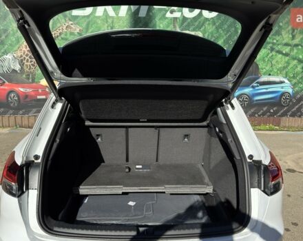 купить новое авто Ауди Q4 e-tron 2025 года от официального дилера E-SKM ZOO Ауди фото