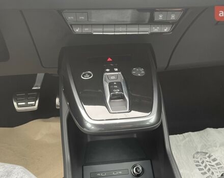 купити нове авто Ауді Q4 e-tron 2025 року від офіційного дилера Максим Путрівка Ауді фото