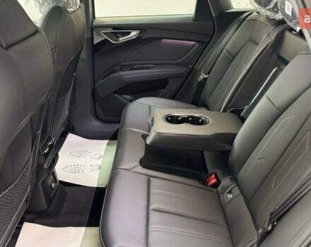 купить новое авто Ауди Q4 e-tron 2025 года от официального дилера E-SKM Житомир Ауди фото