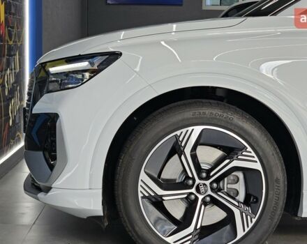 купити нове авто Ауді Q4 e-tron 2025 року від офіційного дилера Денис Фатов Ауді фото