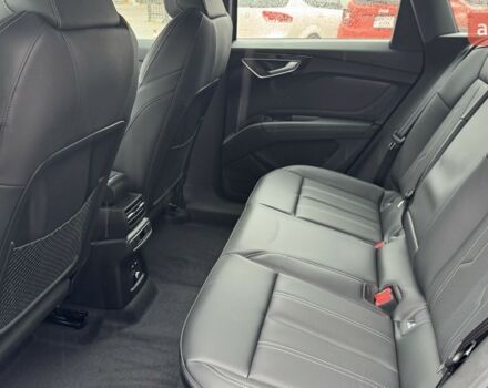 купити нове авто Ауді Q4 e-tron 2025 року від офіційного дилера АТЛАНТ МОТОРЗ ЕНЕРДЖІ Ауді фото