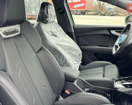 купити нове авто Ауді Q4 e-tron 2025 року від офіційного дилера Олег Львів Ауді фото