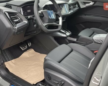 купить новое авто Ауди Q4 e-tron 2025 года от официального дилера Максим Путрівка Ауди фото