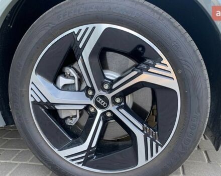 купити нове авто Ауді Q4 e-tron 2025 року від офіційного дилера Petr Ауді фото