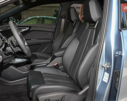 купить новое авто Ауди Q4 e-tron 2025 года от официального дилера Денис Фатов Ауди фото