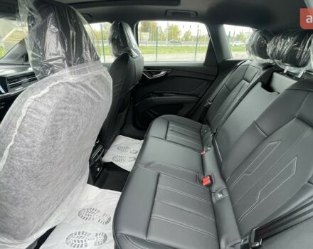 купить новое авто Ауди Q4 e-tron 2025 года от официального дилера Максим Путрівка Ауди фото