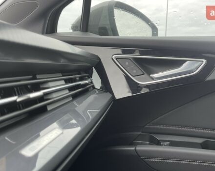 купить новое авто Ауди Q4 e-tron 2025 года от официального дилера Максим Путрівка Ауди фото