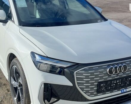 купити нове авто Ауді Q4 e-tron 2023 року від офіційного дилера AUTOCENTER AUTO.RIA Ауді фото