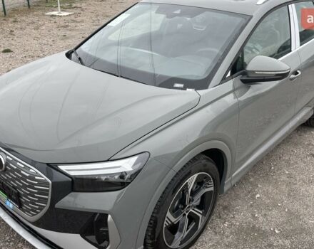 купить новое авто Ауди Q4 e-tron 2025 года от официального дилера Максим Путрівка Ауди фото