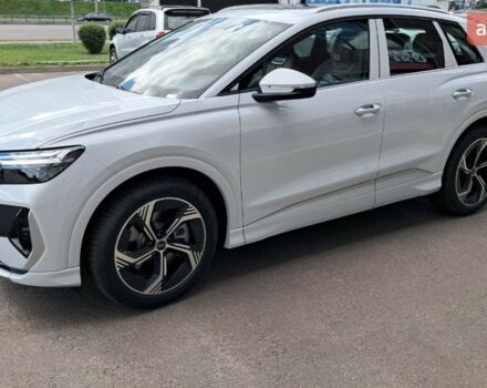 купити нове авто Ауді Q4 e-tron 2025 року від офіційного дилера E-SKM Позняки Ауді фото