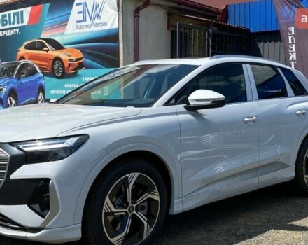 купить новое авто Ауди Q4 e-tron 2025 года от официального дилера Максим Ауди фото