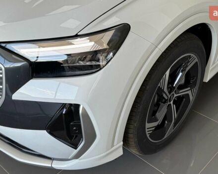 купить новое авто Ауди Q4 e-tron 2025 года от официального дилера E-SKM Ауди фото