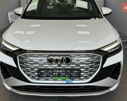 купить новое авто Ауди Q4 e-tron 2025 года от официального дилера E-SKM Ауди фото