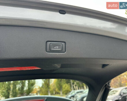 Сірий Ауді Q4 e-tron, об'ємом двигуна 0 л та пробігом 130 тис. км за 26900 $, фото 11 на Automoto.ua